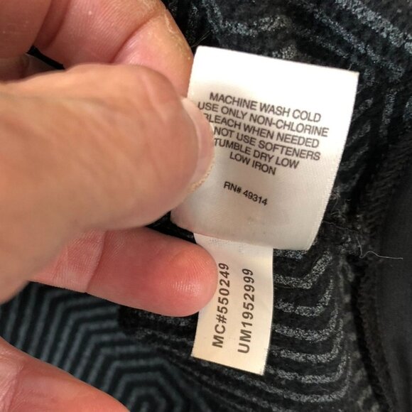 Under Armour Mens Air Force Jacket Small Full Zip Activewear Outdoors Black Casu - Picture 7 of 11